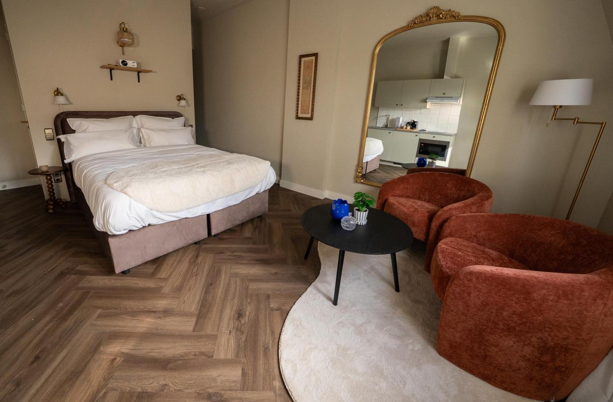 Boutique Hotel By Atelier Неймеген Номер фото