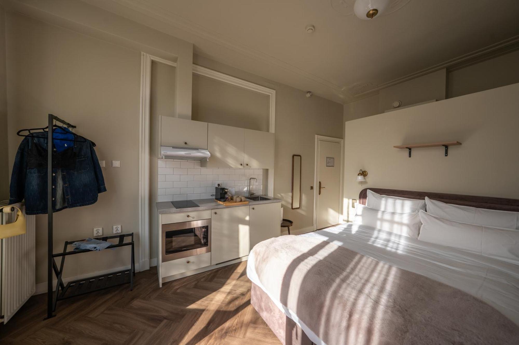 Boutique Hotel By Atelier Неймеген Экстерьер фото